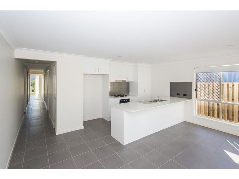 21 Apple Berry Avenue, Coomera QLD 4209