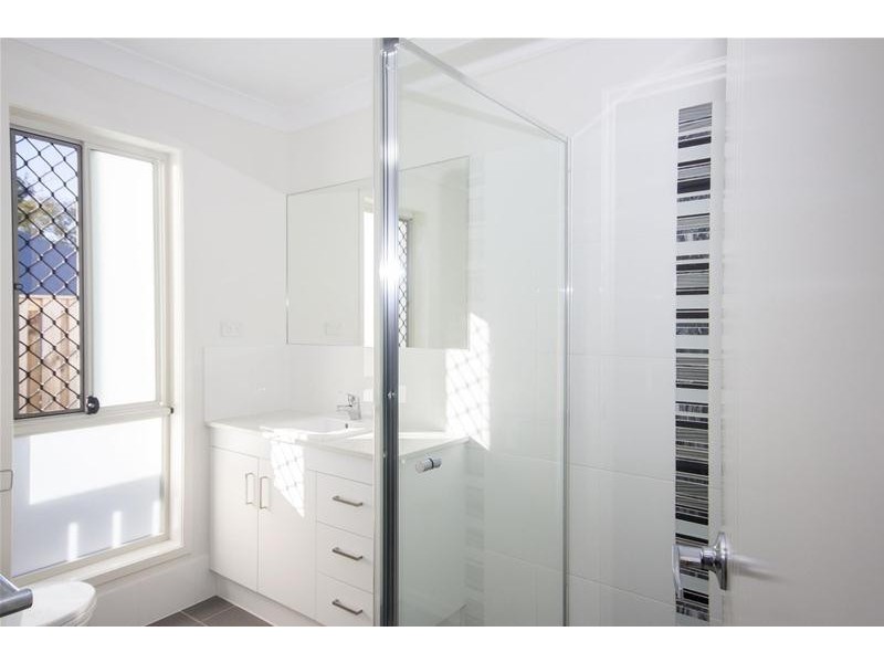 21 Apple Berry Avenue, Coomera QLD 4209