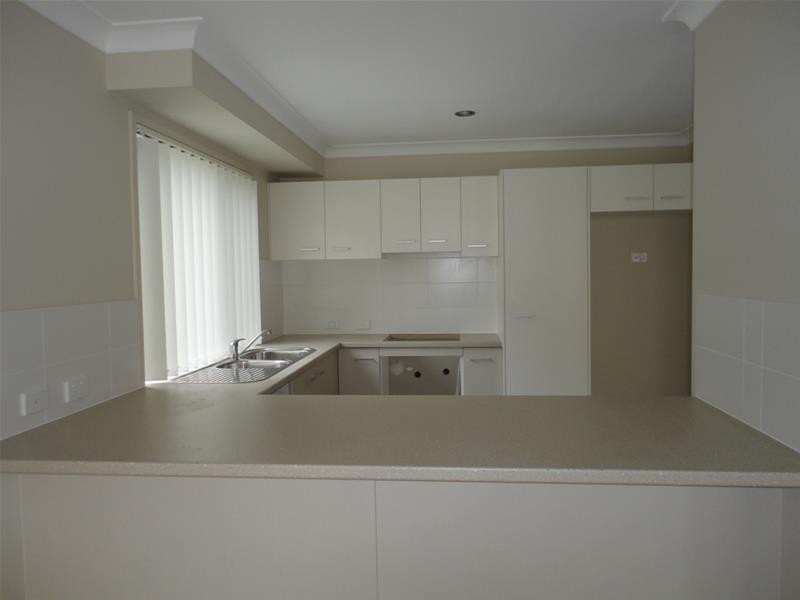 27 Chrome Drive, Pimpama QLD 4209