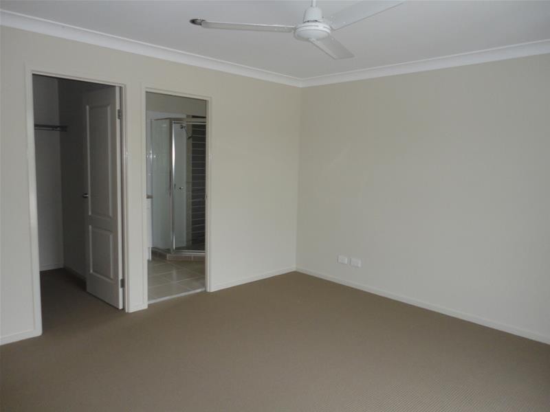 27 Chrome Drive, Pimpama QLD 4209