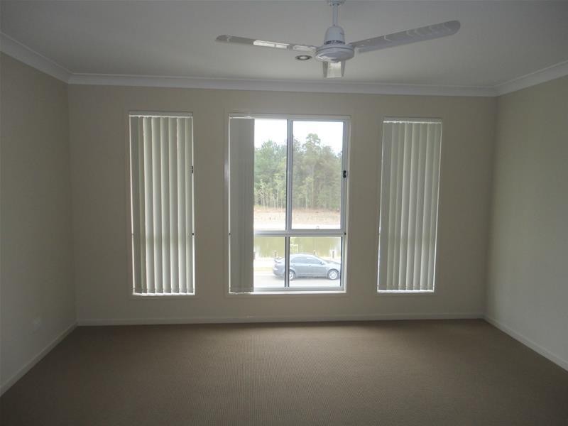 27 Chrome Drive, Pimpama QLD 4209