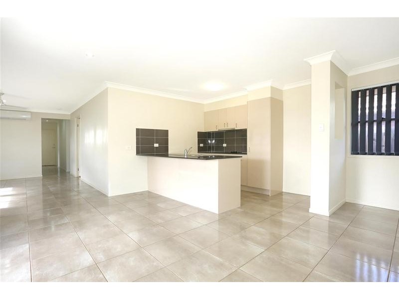 13 Damian Leeding Way, Upper Coomera QLD 4209