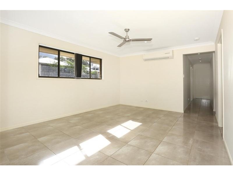 13 Damian Leeding Way, Upper Coomera QLD 4209
