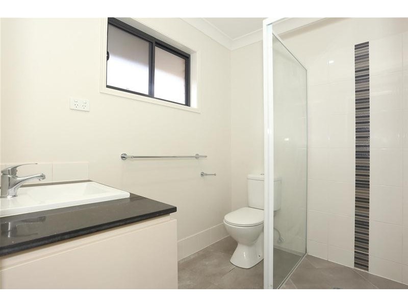 13 Damian Leeding Way, Upper Coomera QLD 4209