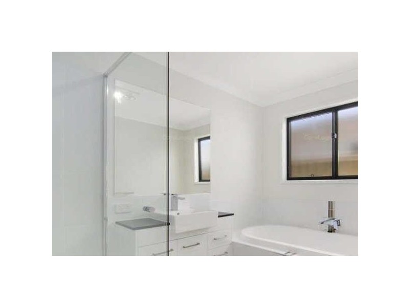 39  Hill Drive, Pimpama QLD 4209