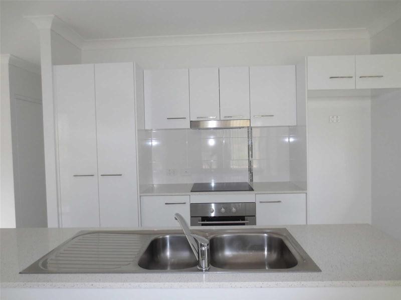 2/17  Chrome Drive “Oreland Estate”, Pimpama QLD 4209