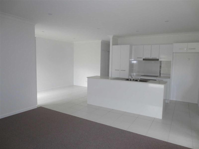 2/17  Chrome Drive “Oreland Estate”, Pimpama QLD 4209