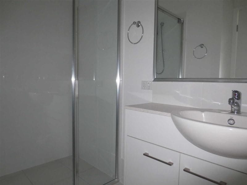 2/17  Chrome Drive “Oreland Estate”, Pimpama QLD 4209