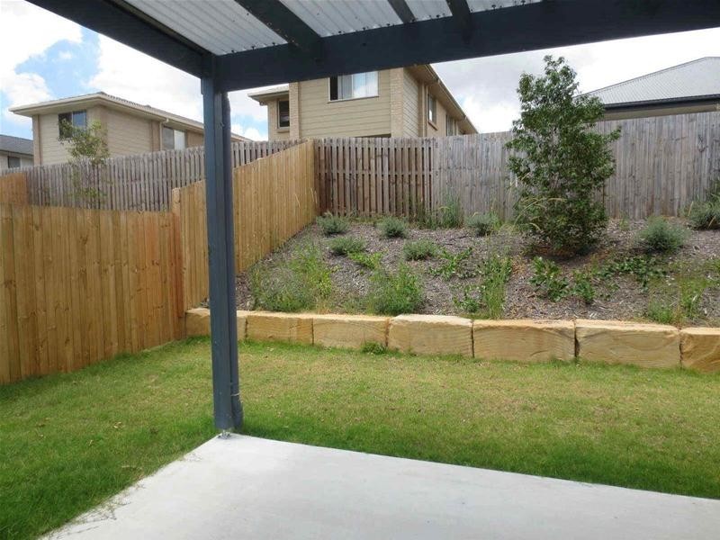 2/17  Chrome Drive “Oreland Estate”, Pimpama QLD 4209