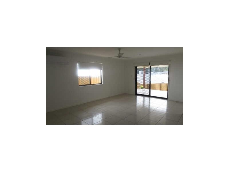 2/25  Dorretti Circuit, Upper Coomera QLD 4209