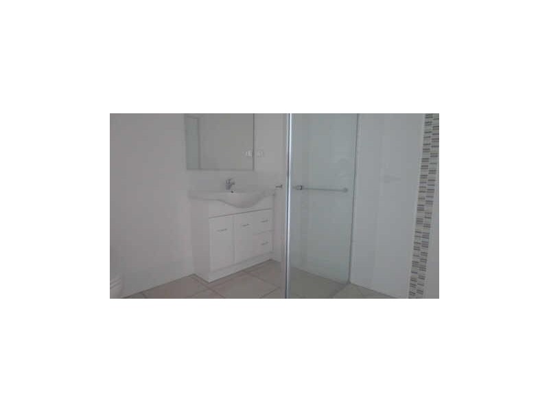 2/25  Dorretti Circuit, Upper Coomera QLD 4209