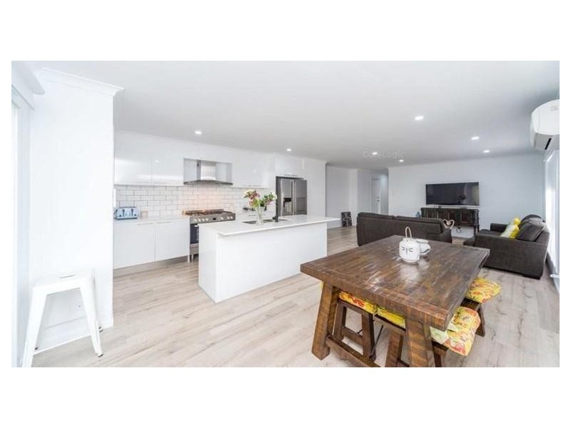 13 Saltwater Street, Pimpama QLD 4209