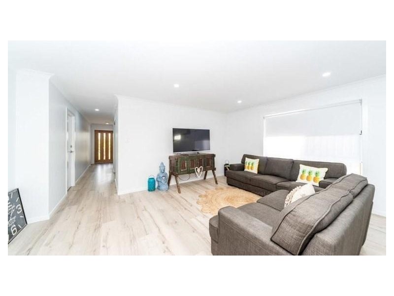 13 Saltwater Street, Pimpama QLD 4209