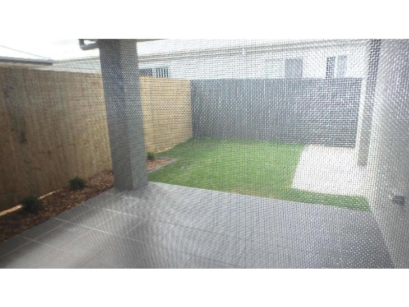 1/6  Vesper Lane, Coomera QLD 4209