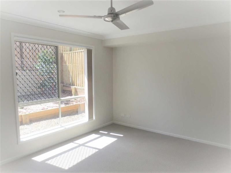 2/12  Dorretti Cct -Lot 304- Coomera Retreat Estate, Upper Coomera QLD 4209