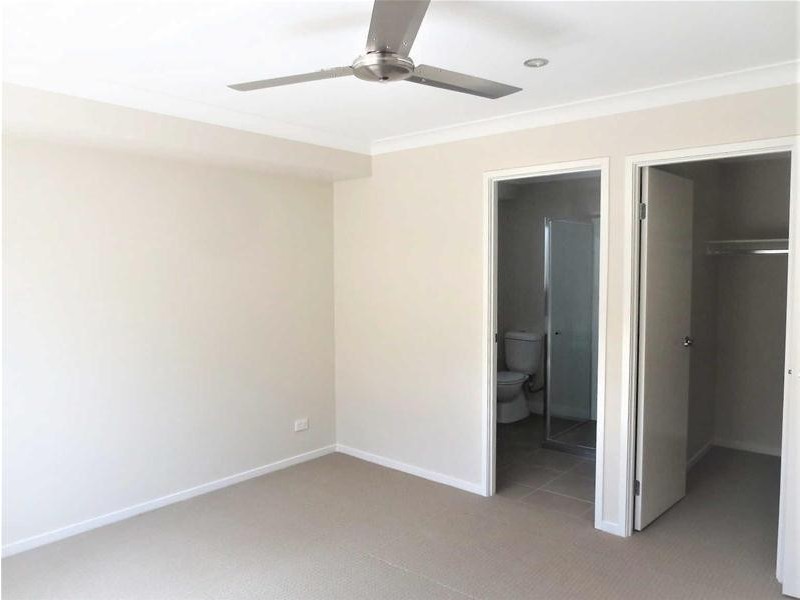 2/12  Dorretti Cct -Lot 304- Coomera Retreat Estate, Upper Coomera QLD 4209