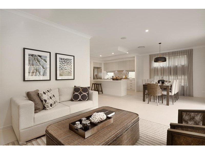 27 Hans Street, Upper Coomera QLD 4209