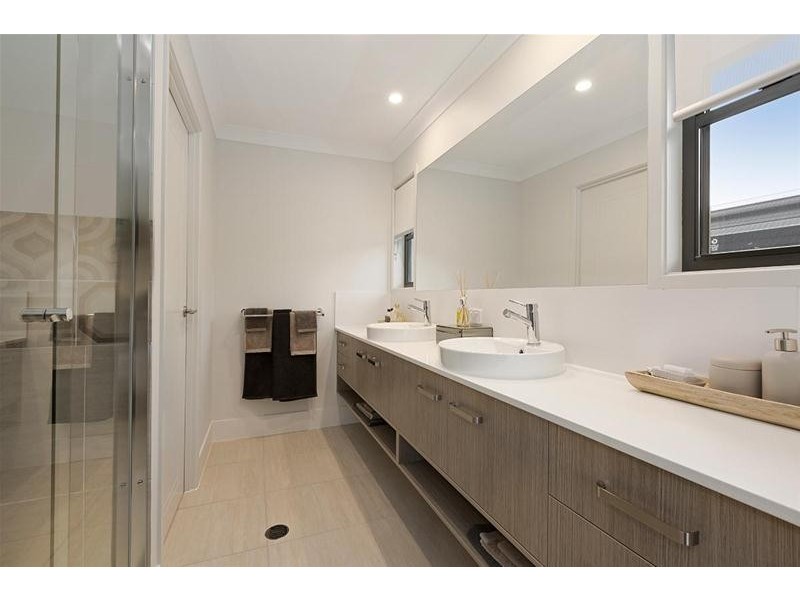 27 Hans Street, Upper Coomera QLD 4209