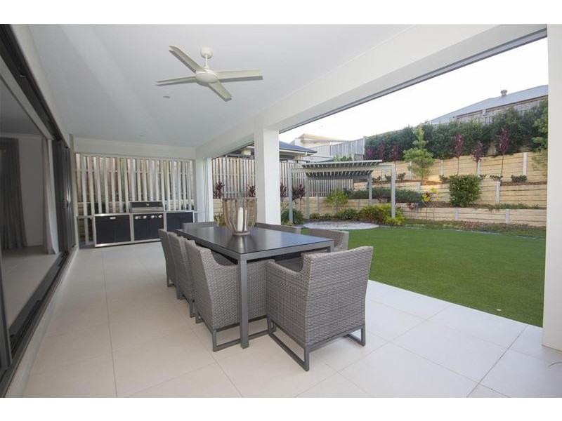 27 Hans Street, Upper Coomera QLD 4209