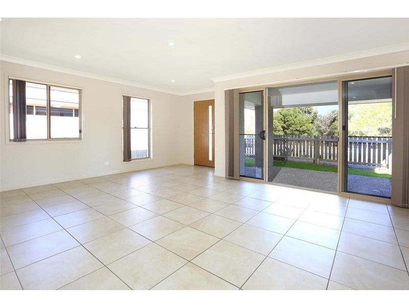 7 Damian Leeding Way, Upper Coomera QLD 4209