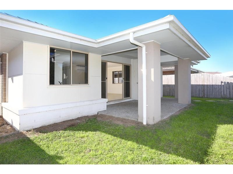 7 Damian Leeding Way, Upper Coomera QLD 4209