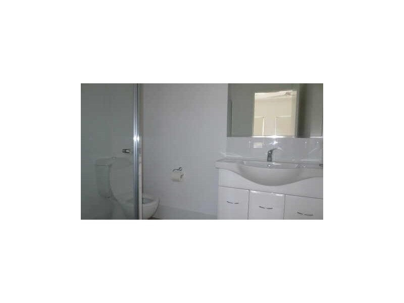 2/36  Gullwing Drive, Upper Coomera QLD 4209