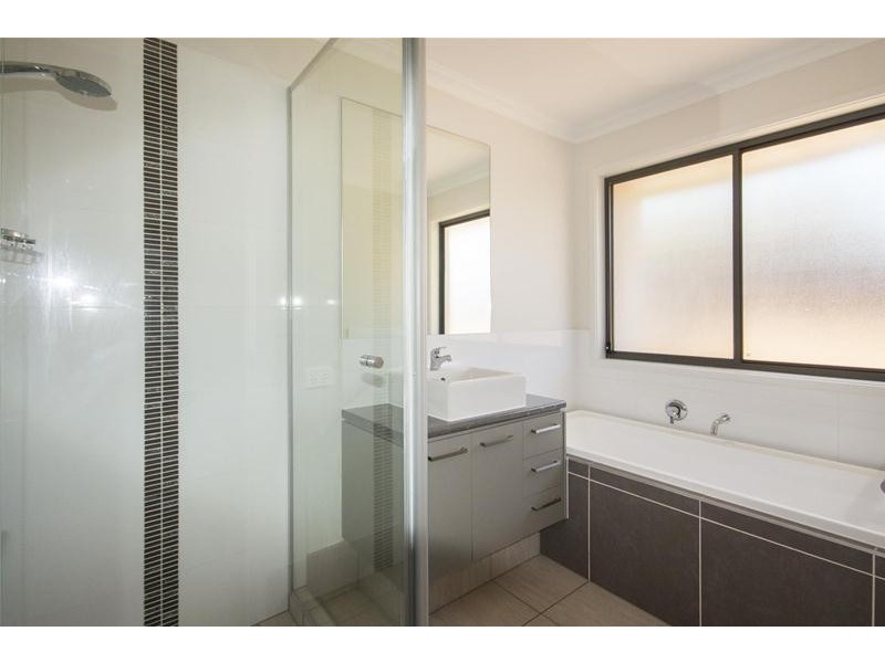 20 Gresswell Crescent, Upper Coomera QLD 4209