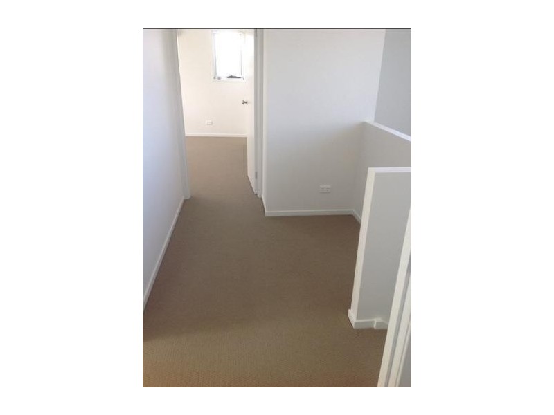 6  Charles Avenue (1 John Crescent), Pimpama QLD 4209