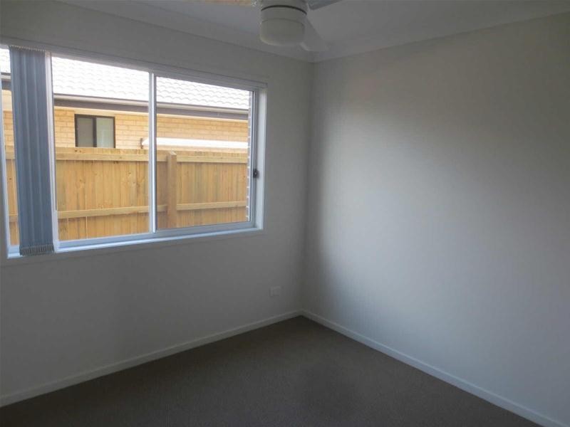 6  Charles Avenue (1 John Crescent), Pimpama QLD 4209