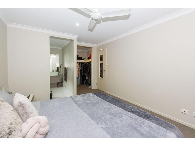 11 McLachlan Circuit, Willow Vale QLD 4209