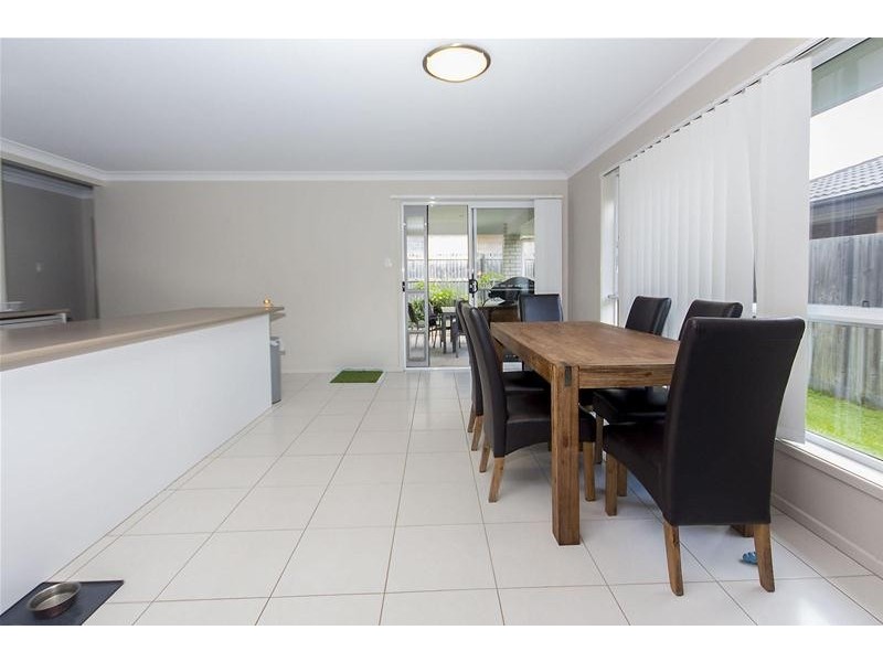 11 McLachlan Circuit, Willow Vale QLD 4209