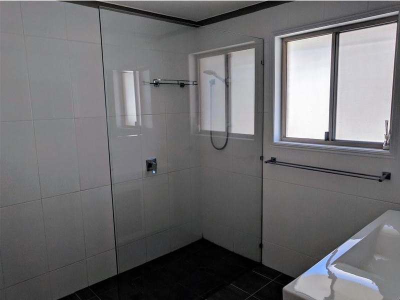 9  Edgemount Court, Oxenford QLD 4210