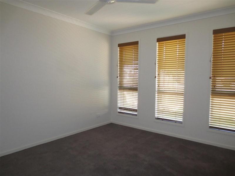 13 Carnarvon Court, Pimpama QLD 4209