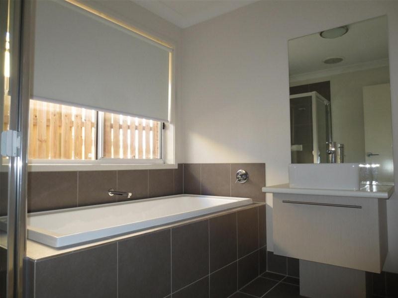 13 Carnarvon Court, Pimpama QLD 4209