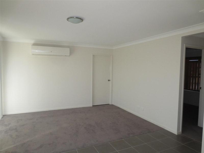 13 Carnarvon Court, Pimpama QLD 4209