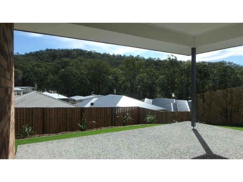 4  Sturt Street, Oxenford QLD 4210