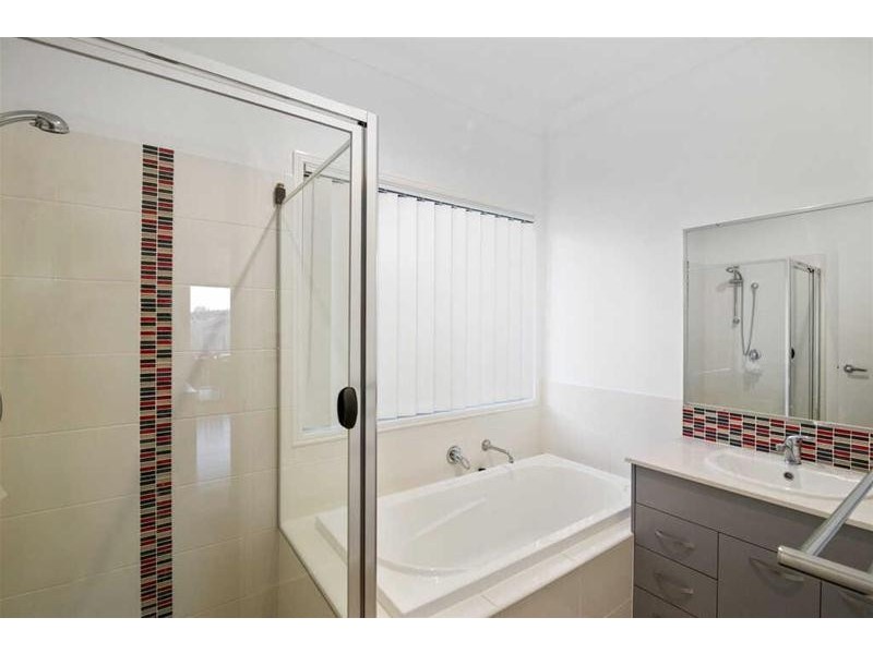 16 Sundew Crescent, Upper Coomera QLD 4209