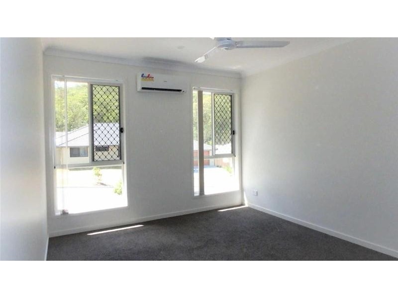 2/9  Bass Court, Oxenford QLD 4210