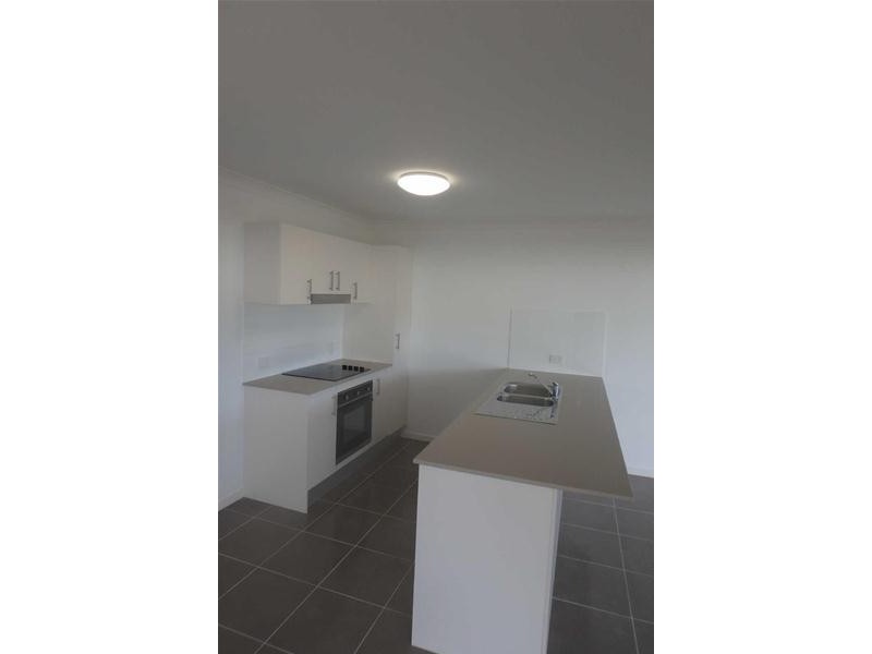 4  Greenwich Avenue, Pimpama QLD 4209