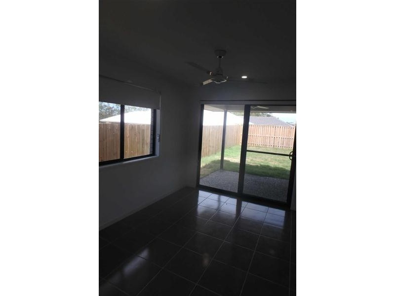 4  Greenwich Avenue, Pimpama QLD 4209