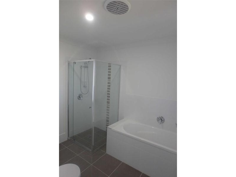 4  Greenwich Avenue, Pimpama QLD 4209