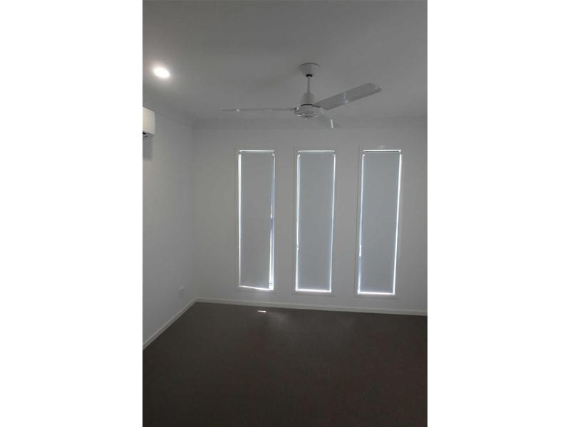 4  Greenwich Avenue, Pimpama QLD 4209