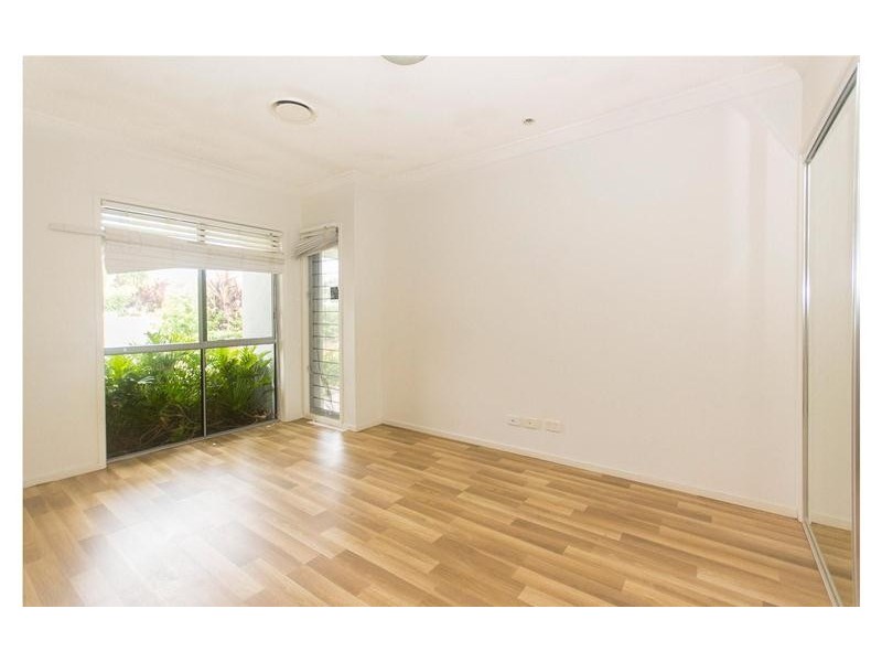 27 Scenic Crescent, Coomera QLD 4209