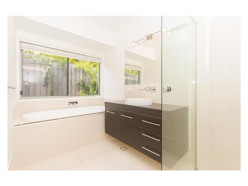 27 Scenic Crescent, Coomera QLD 4209