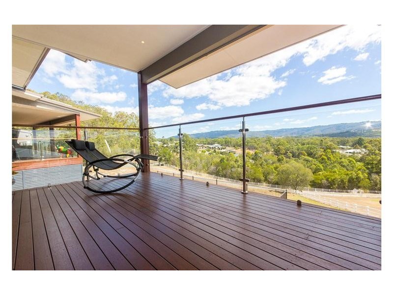 9 Huntington Drive, Maudsland QLD 4210