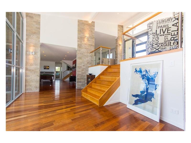 9 Huntington Drive, Maudsland QLD 4210