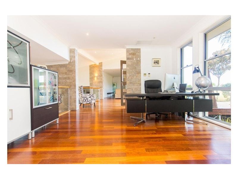 9 Huntington Drive, Maudsland QLD 4210