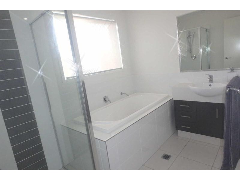 9  Wimmera Crescent, Upper Coomera QLD 4209