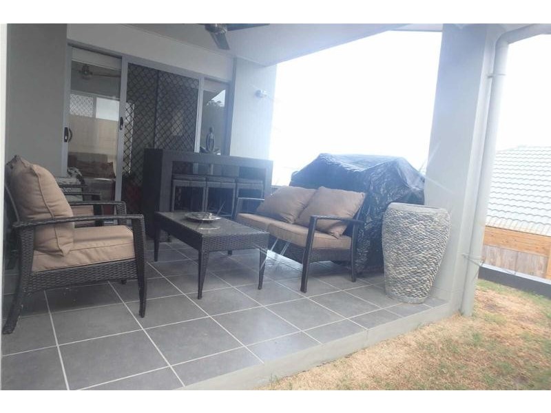 9  Wimmera Crescent, Upper Coomera QLD 4209