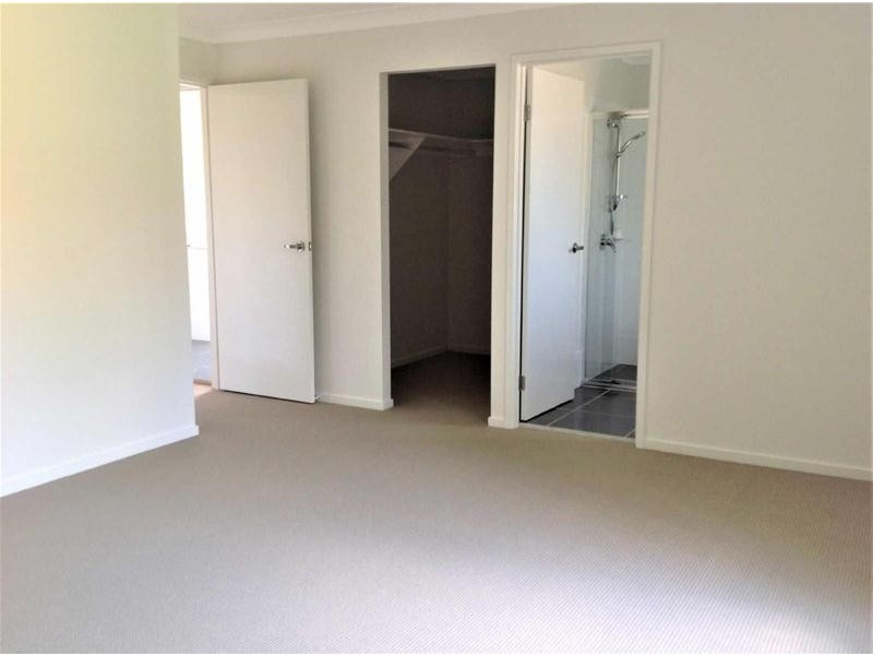 23  Gordon Drive, Upper Coomera QLD 4209